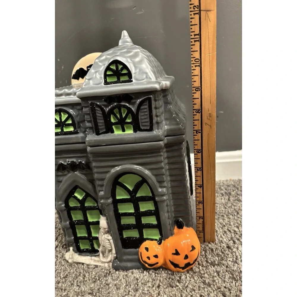 Cheryl's Cookies Haunted House Halloween Ceramic Cookie Jar